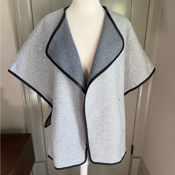 Marc New York Jackets & Blazers - Marc New York Light Gray Women's Open Cape with Black Trim